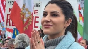 Elnaaz Norouzi says she can’t go back to Iran